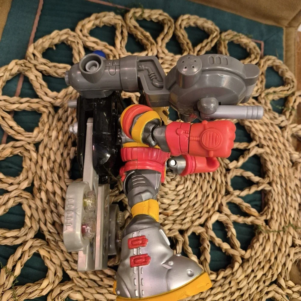 ✅Fisher-Price Rescue Heroes Billy Blazes Firefighter Action Figure#️⃣31